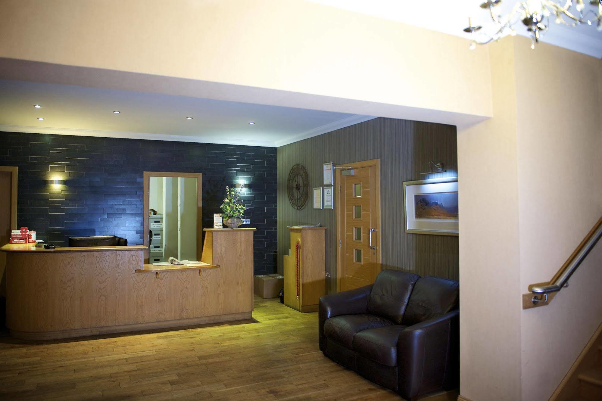 Nevis Bank 4* Fort William